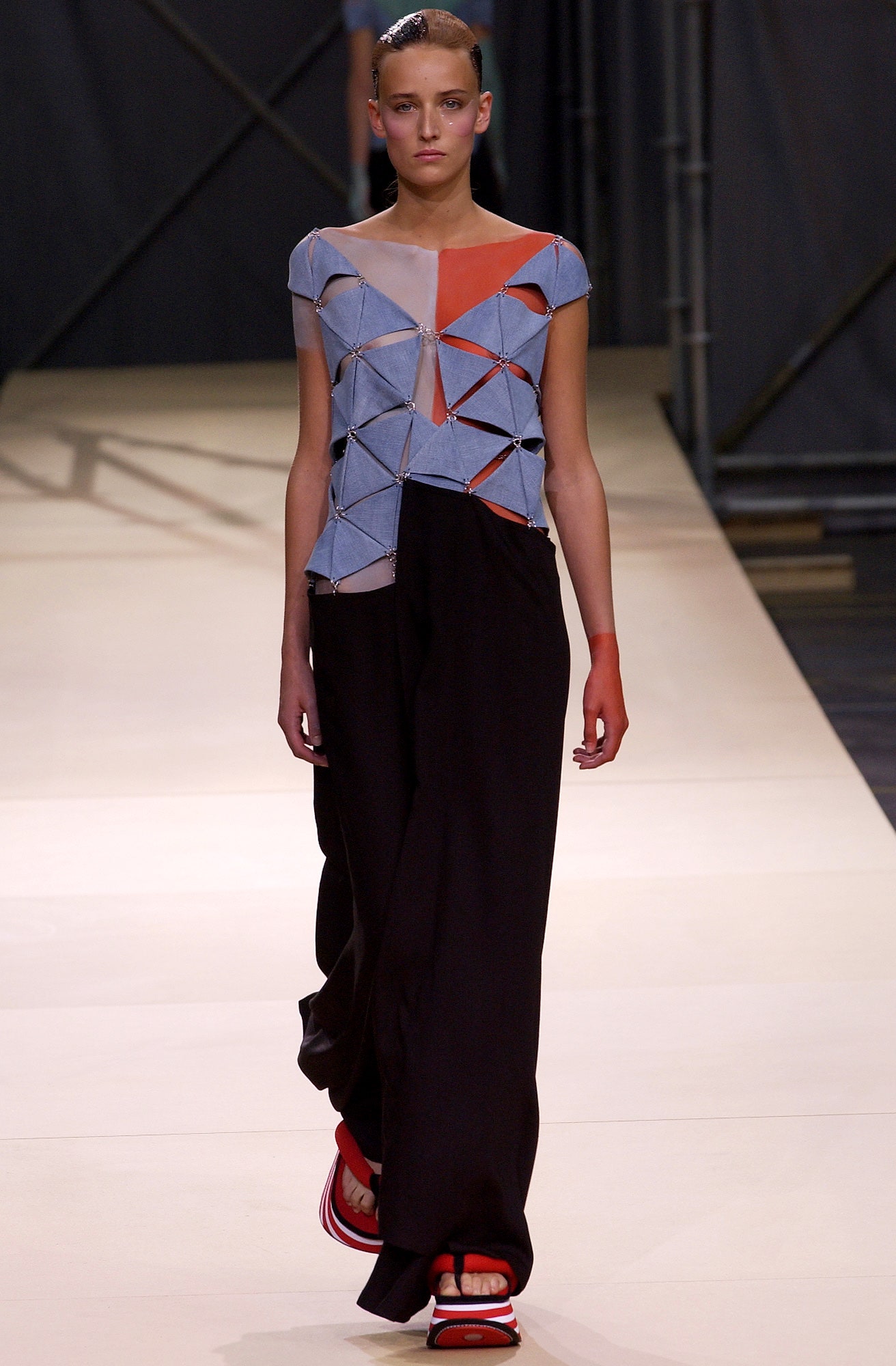 Yohji Yamamoto S/S 04 Look 11