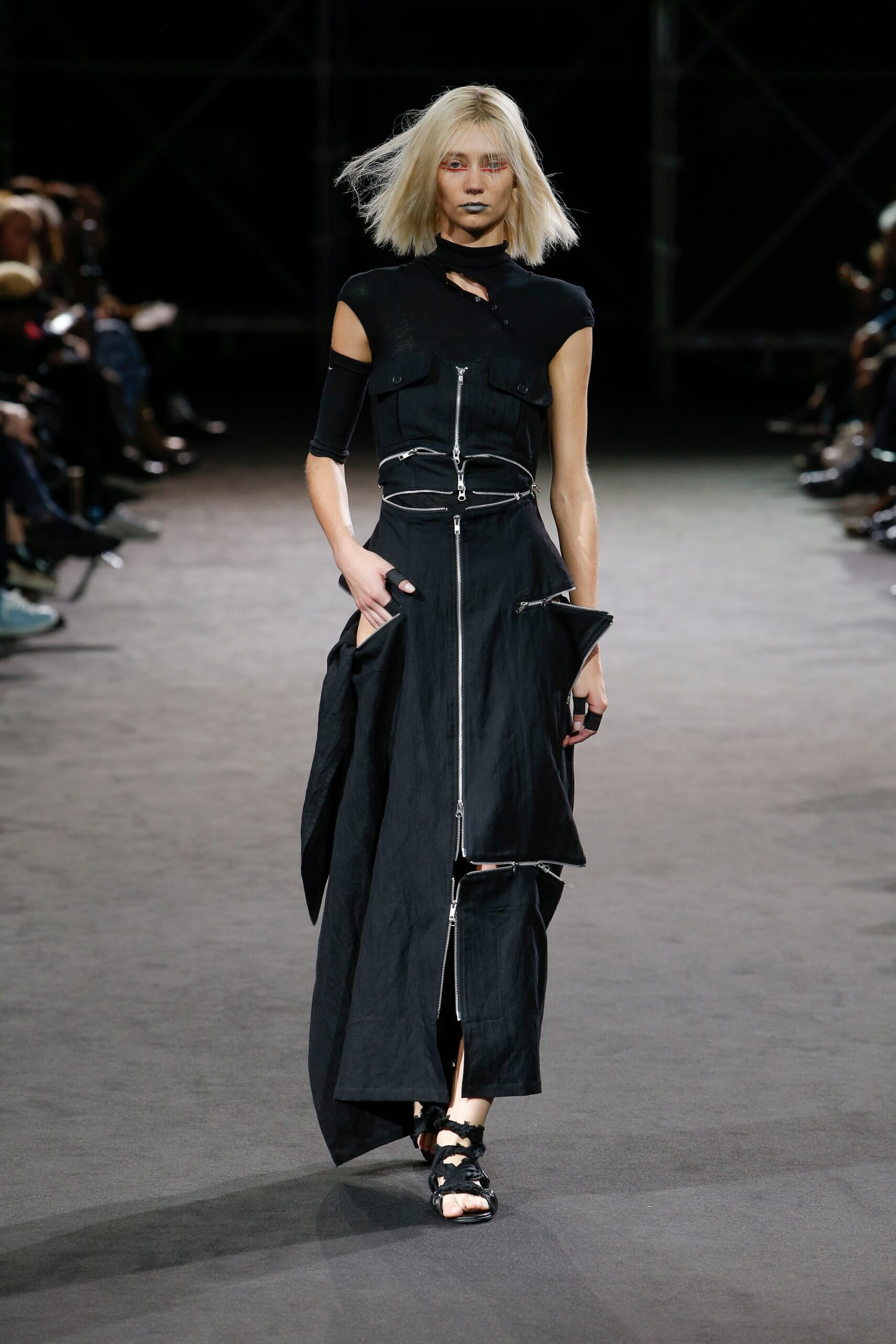 Yohji Yamamoto S/S 19 Look 12