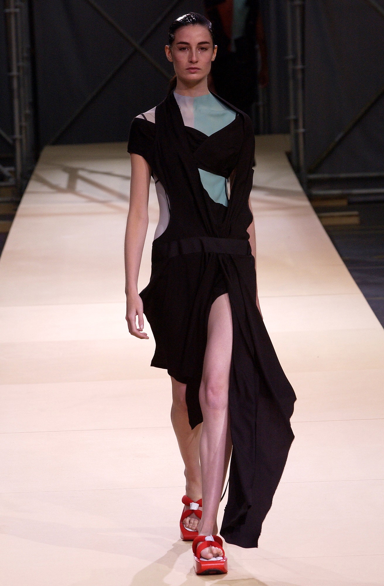 Yohji Yamamoto S/S 04 Look 15
