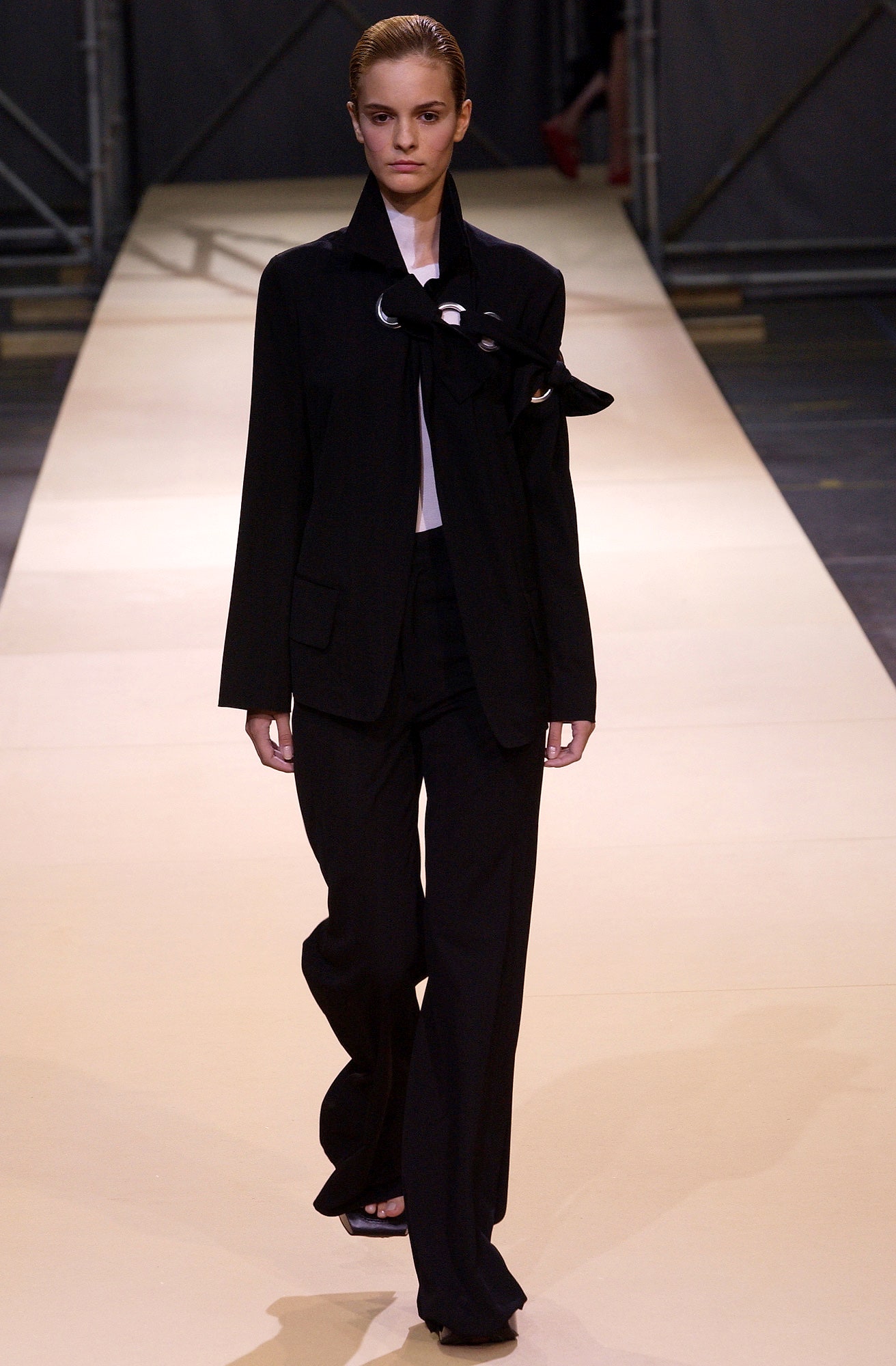 Yohji Yamamoto S/S 04 Look 16