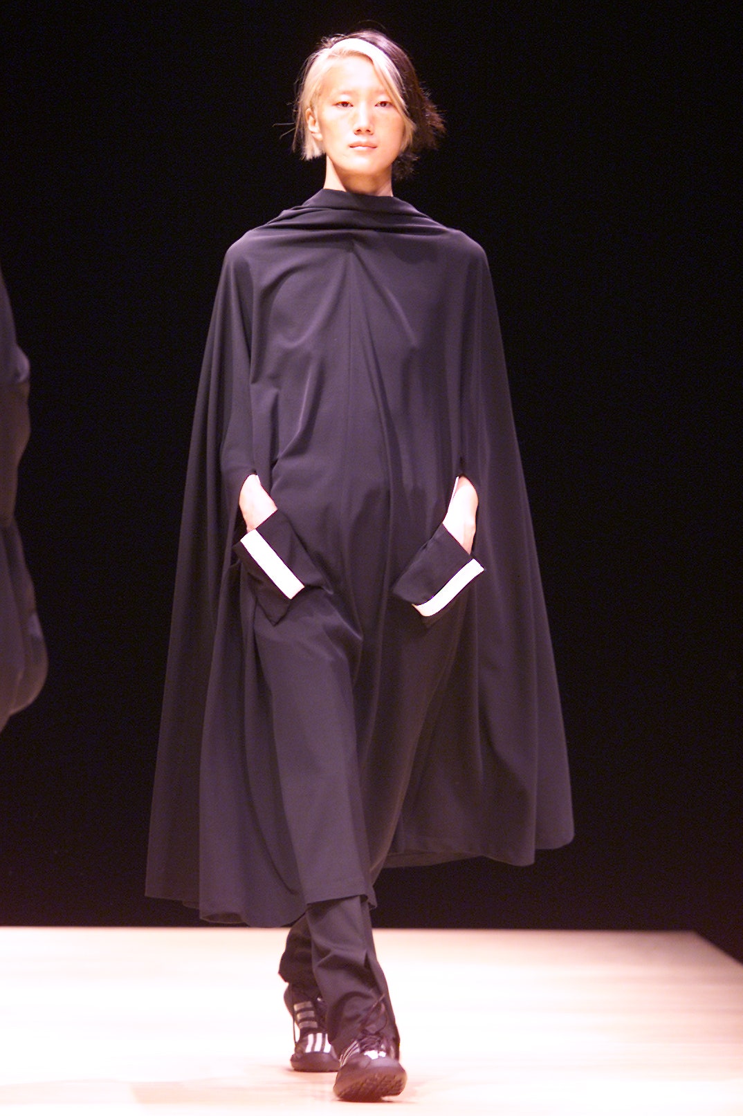 Yohji Yamamoto F/W 01 Look 18