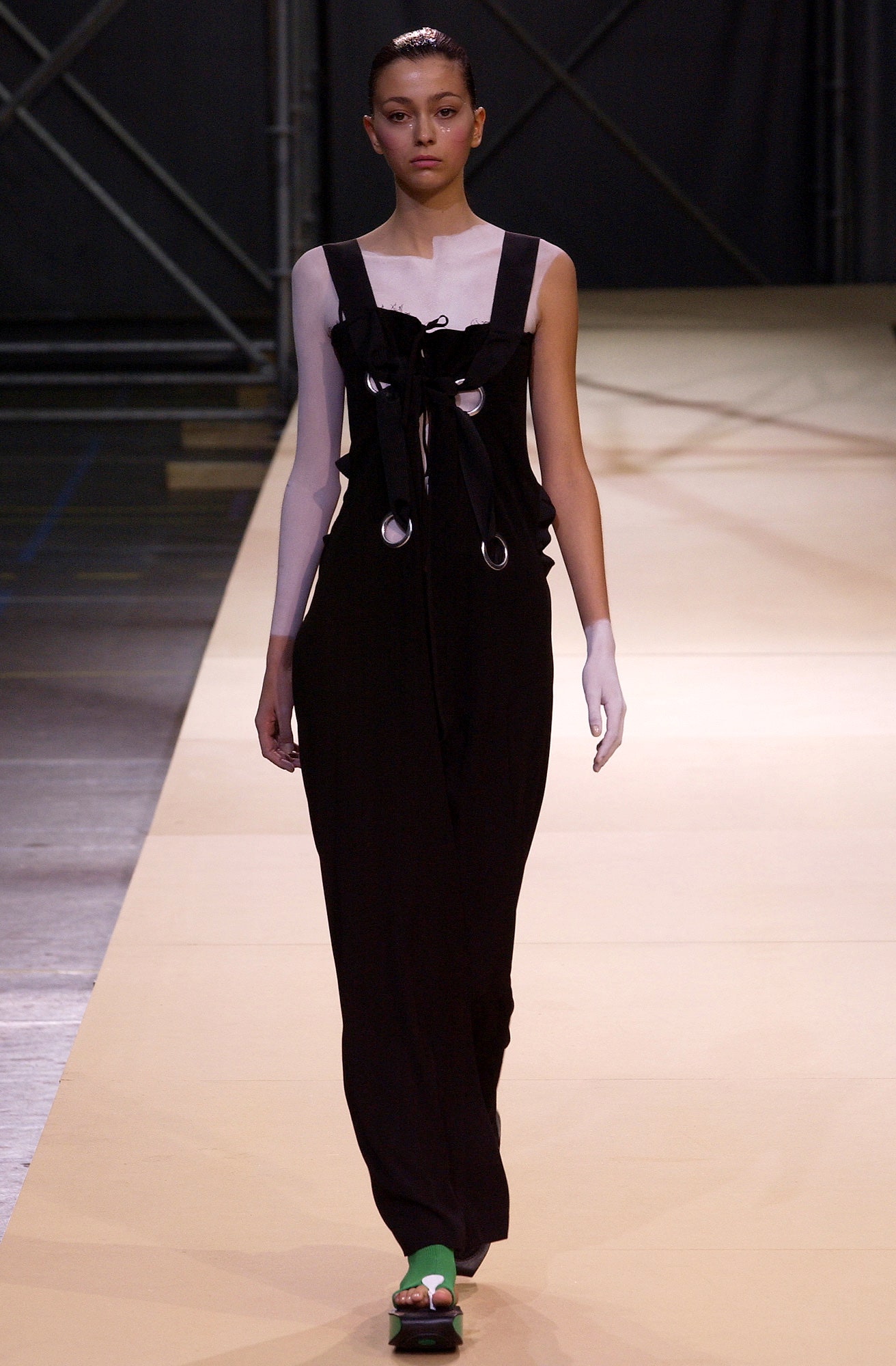 Yohji Yamamoto S/S 04 Look 18