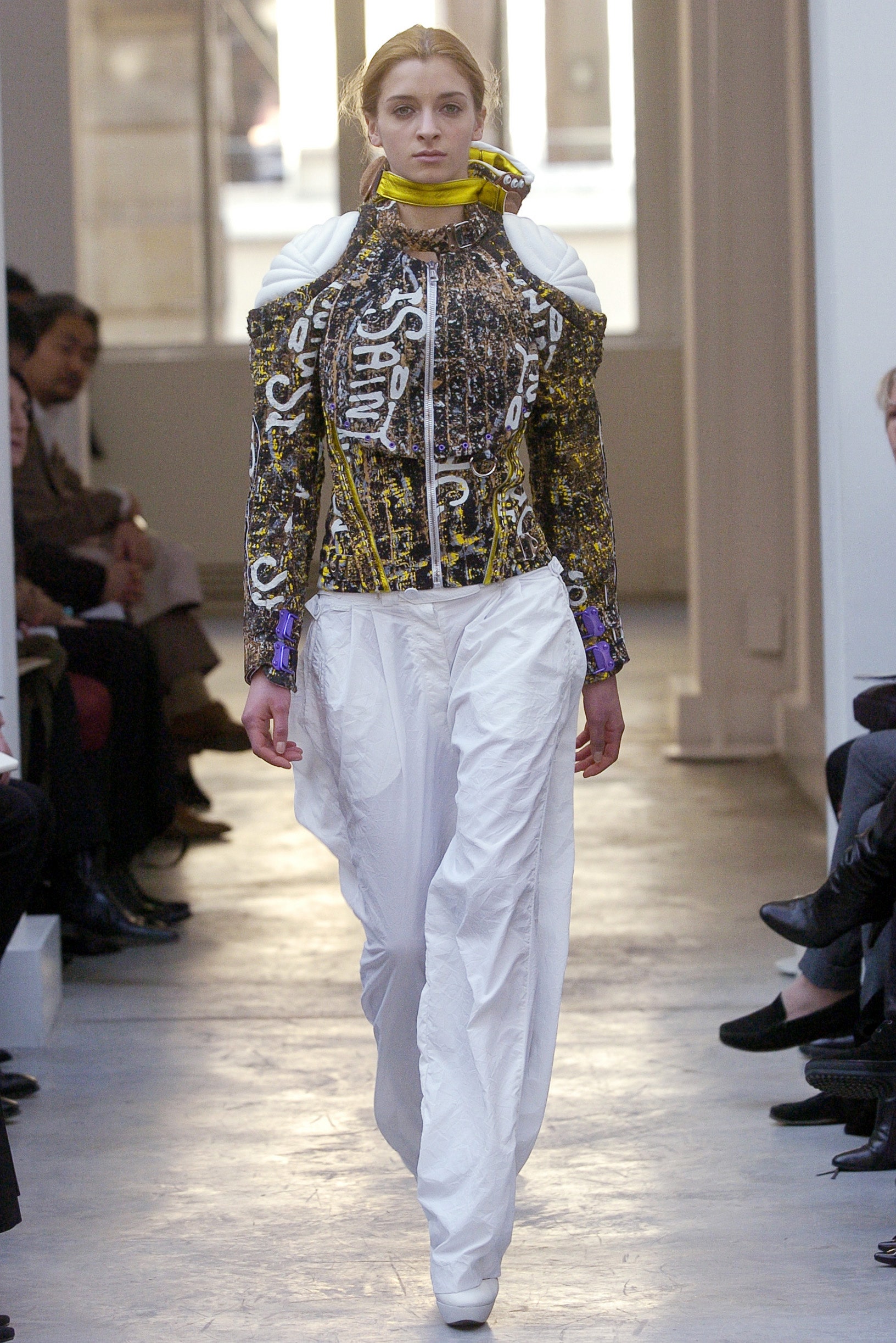 Balenciaga F/W 04 Look 135