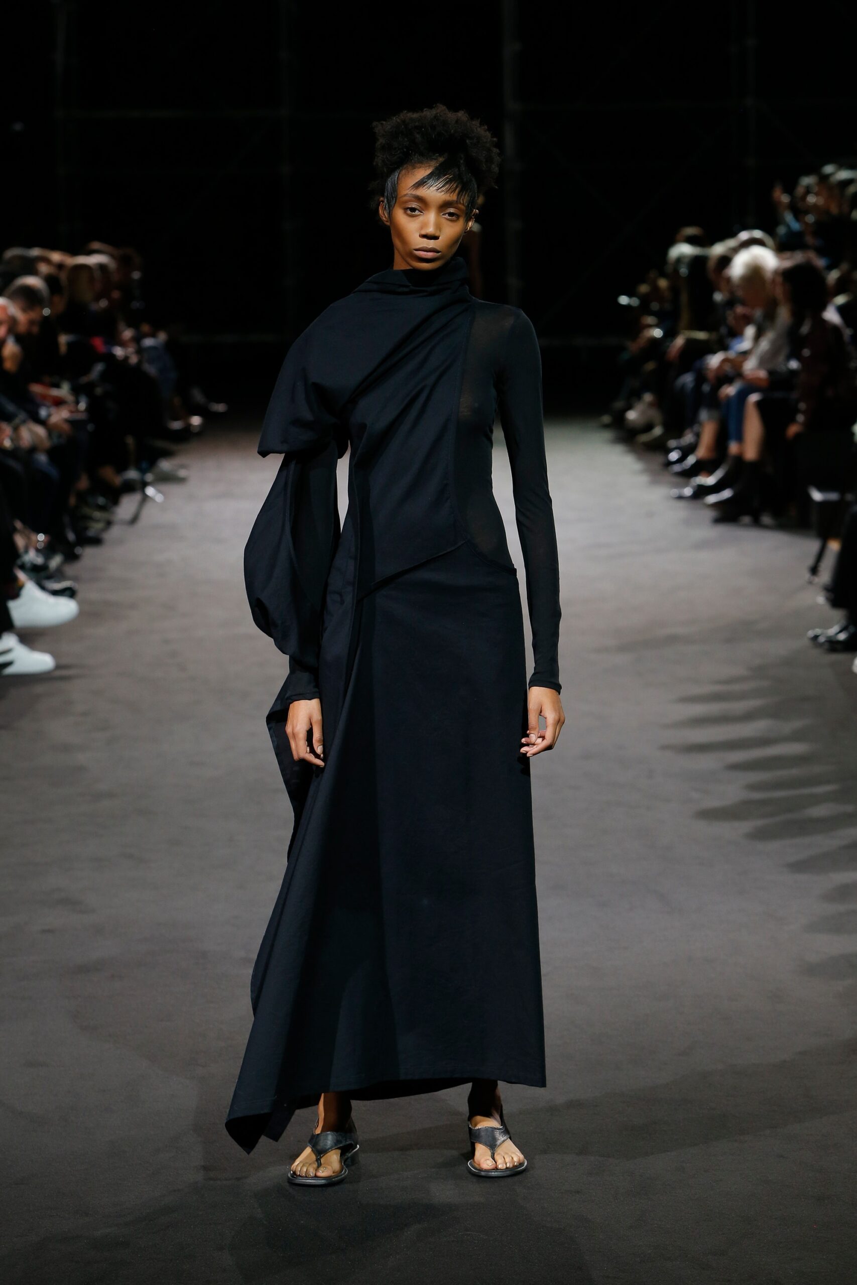 Yohji Yamamoto S/S 19 Look 22