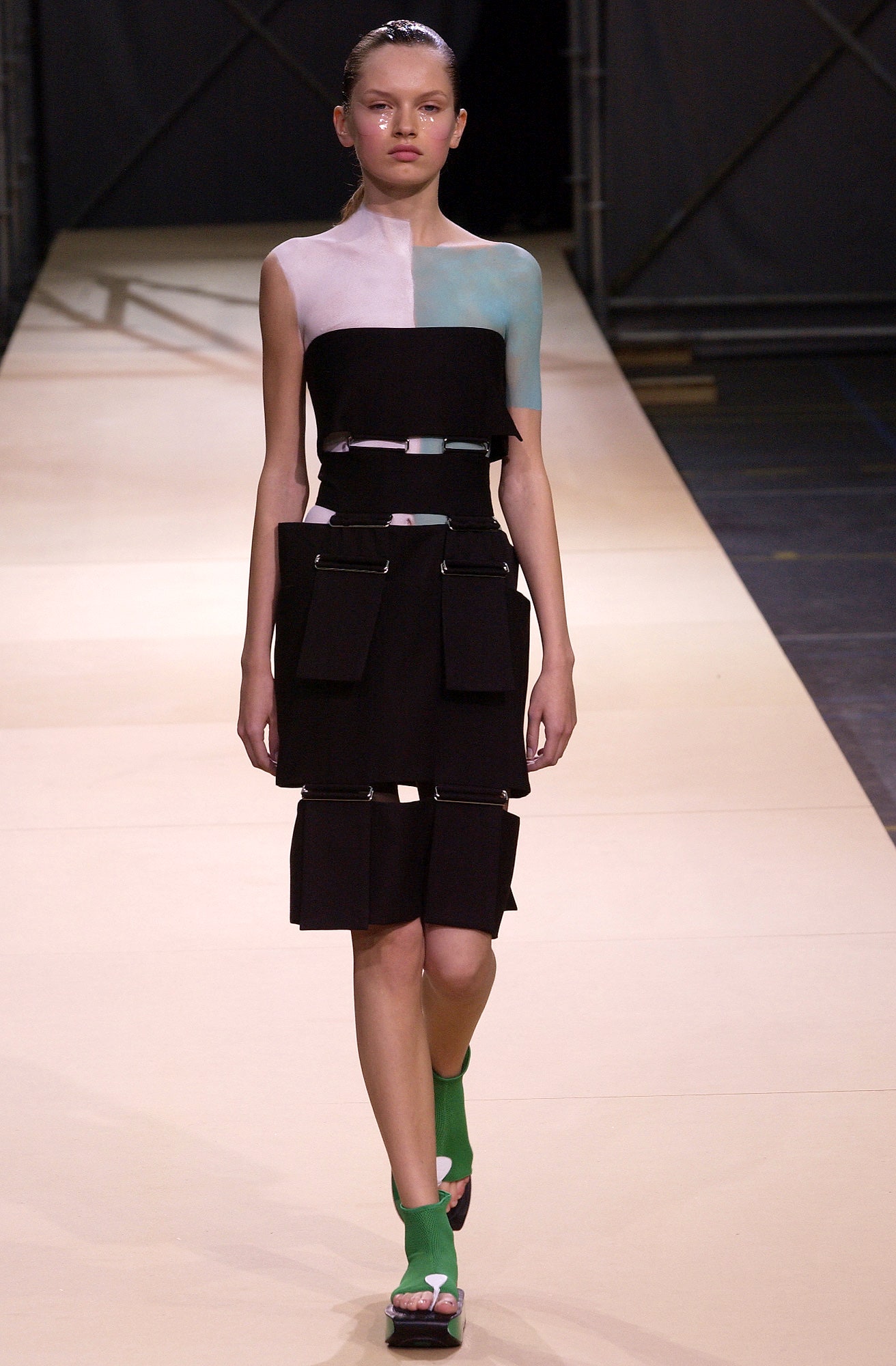 Yohji Yamamoto S/S 04 Look 26