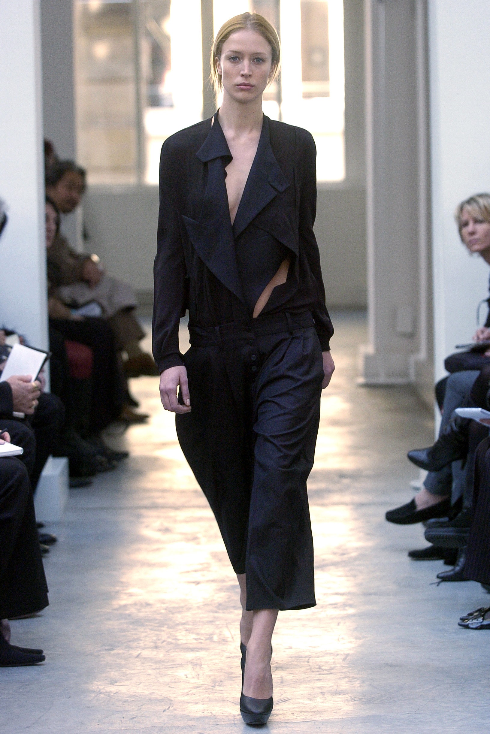 Balenciaga F/W 04 Look 207