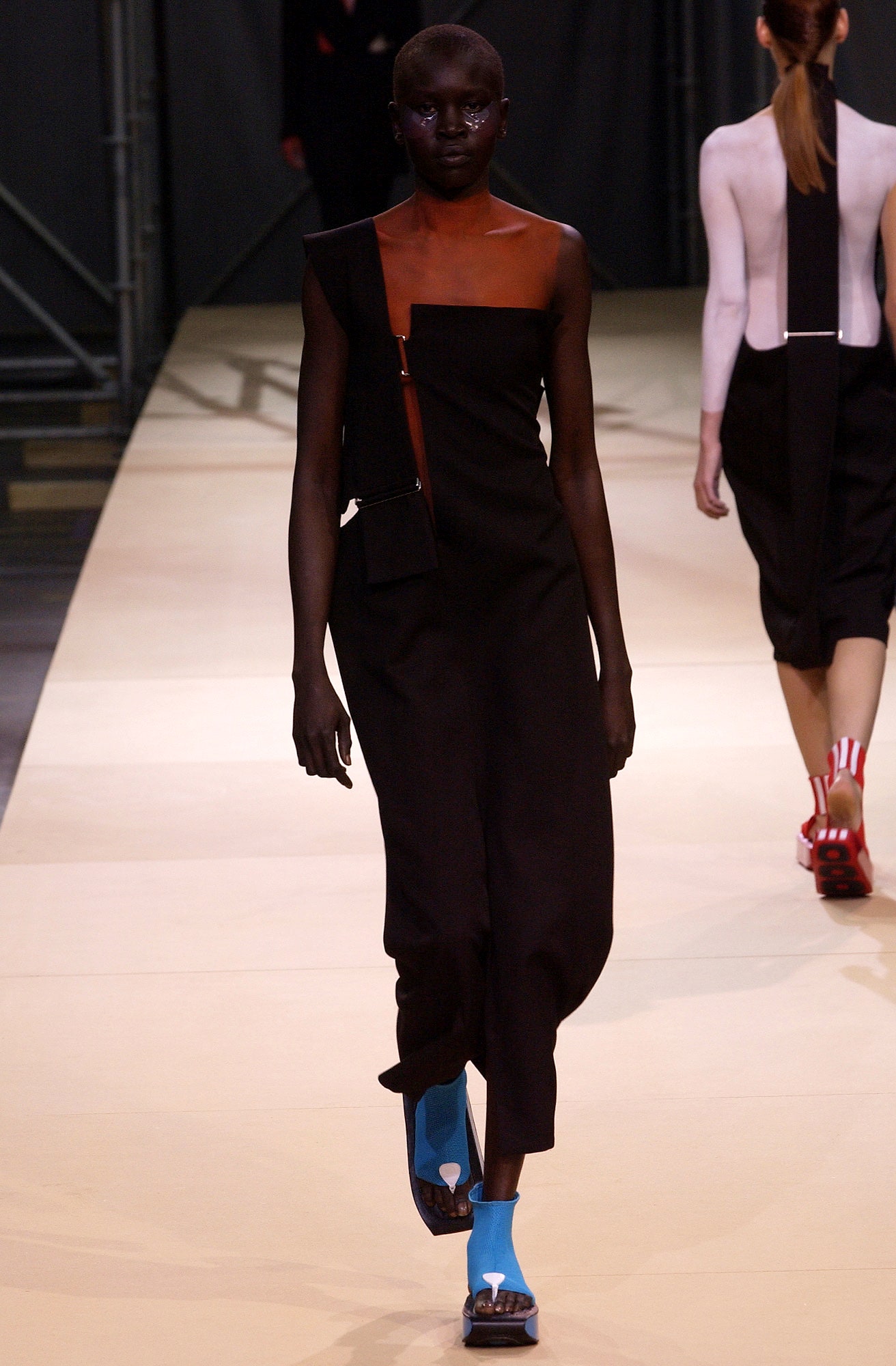 Yohji Yamamoto S/S 04 Look 28