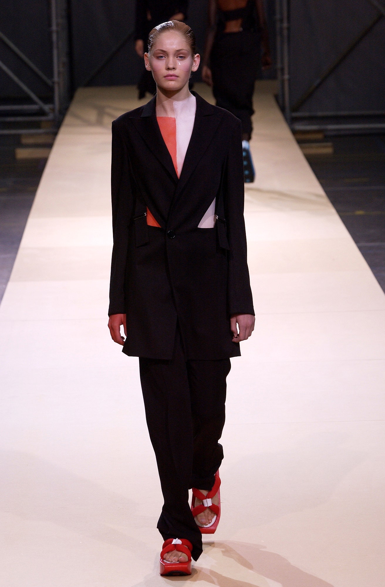 Yohji Yamamoto S/S 04 Look 29