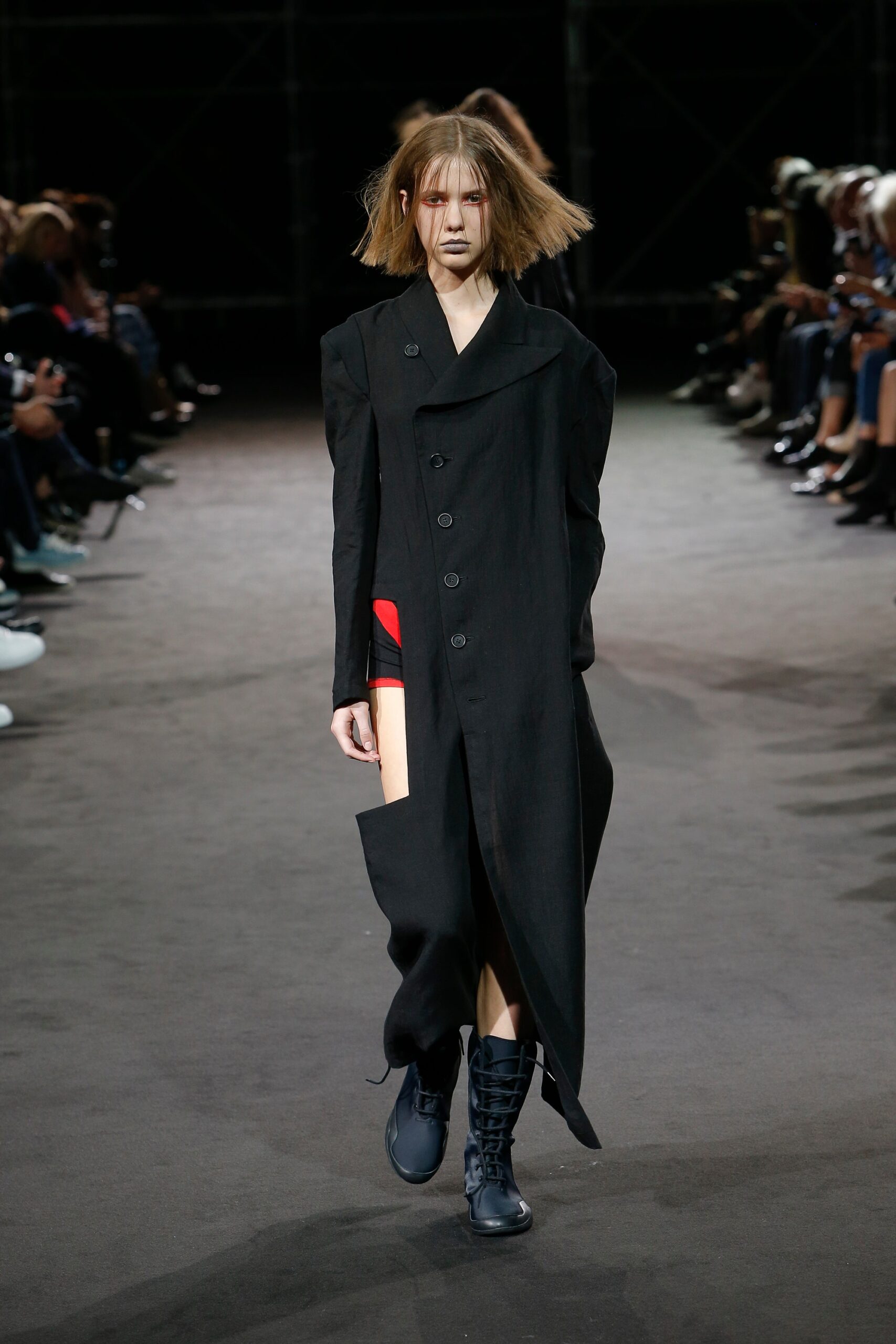 Yohji Yamamoto S/S 19 Look 29