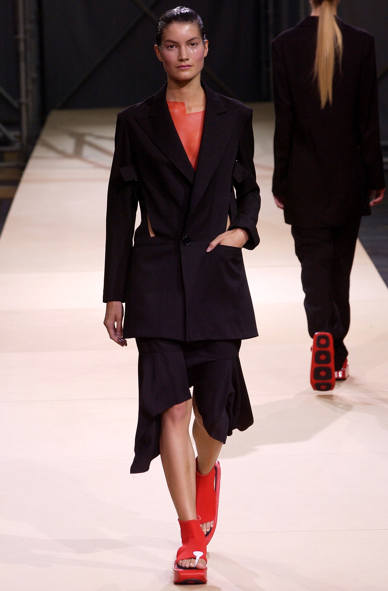 Yohji Yamamoto S/S 04 Look 30