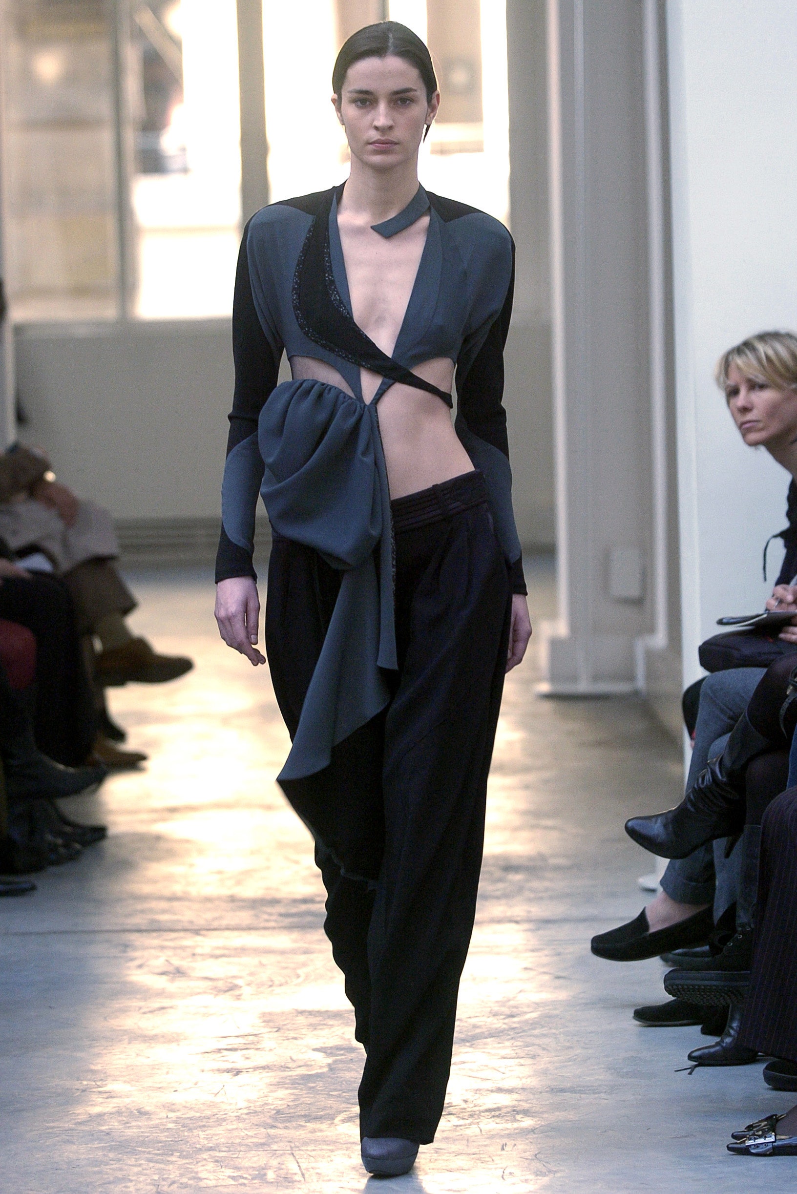 Balenciaga F/W 04 Look 243