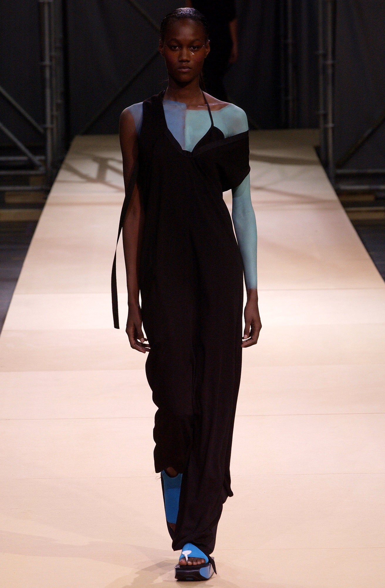 Yohji Yamamoto S/S 04 Look 33