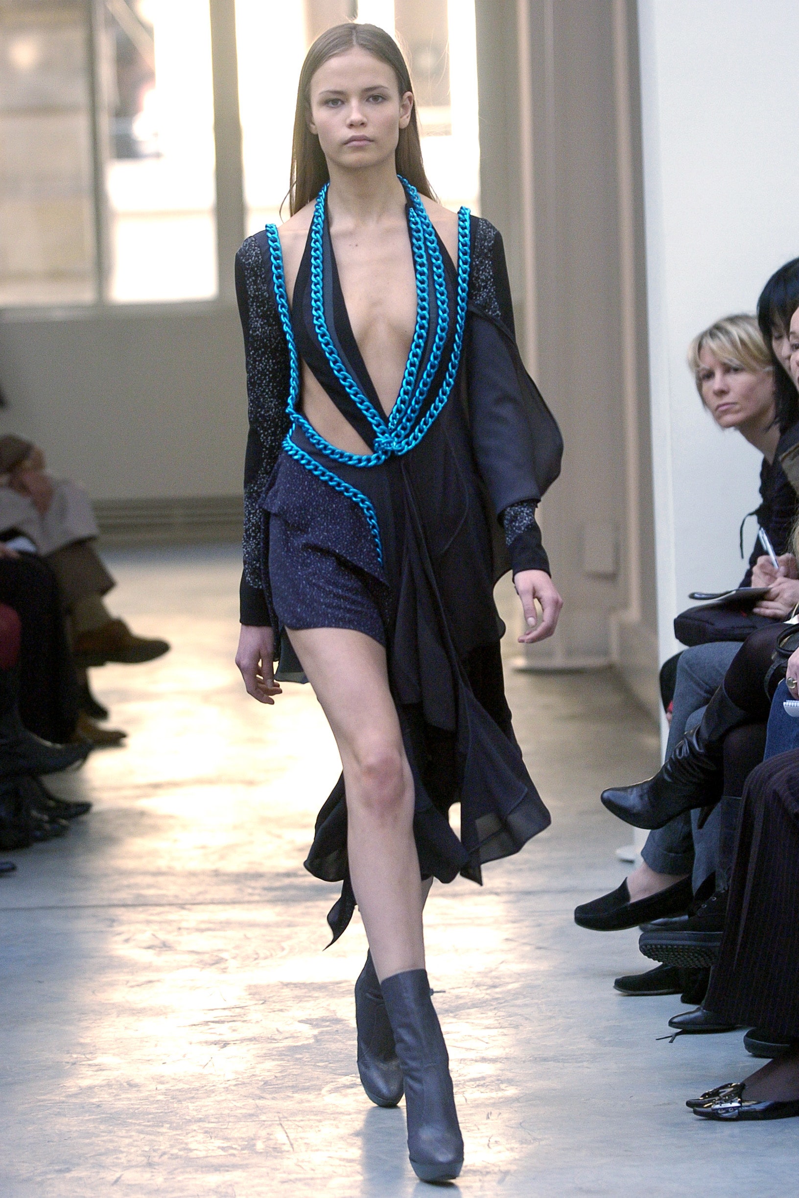 Balenciaga F/W 04 Look 261