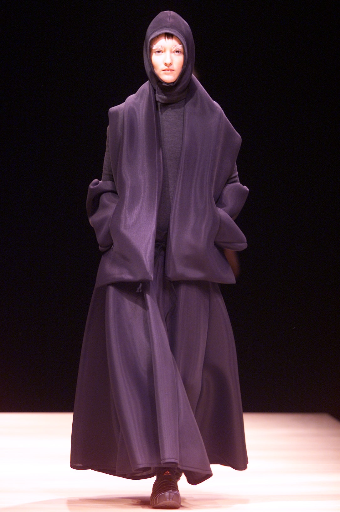 Yohji Yamamoto F/W 01 Look 38