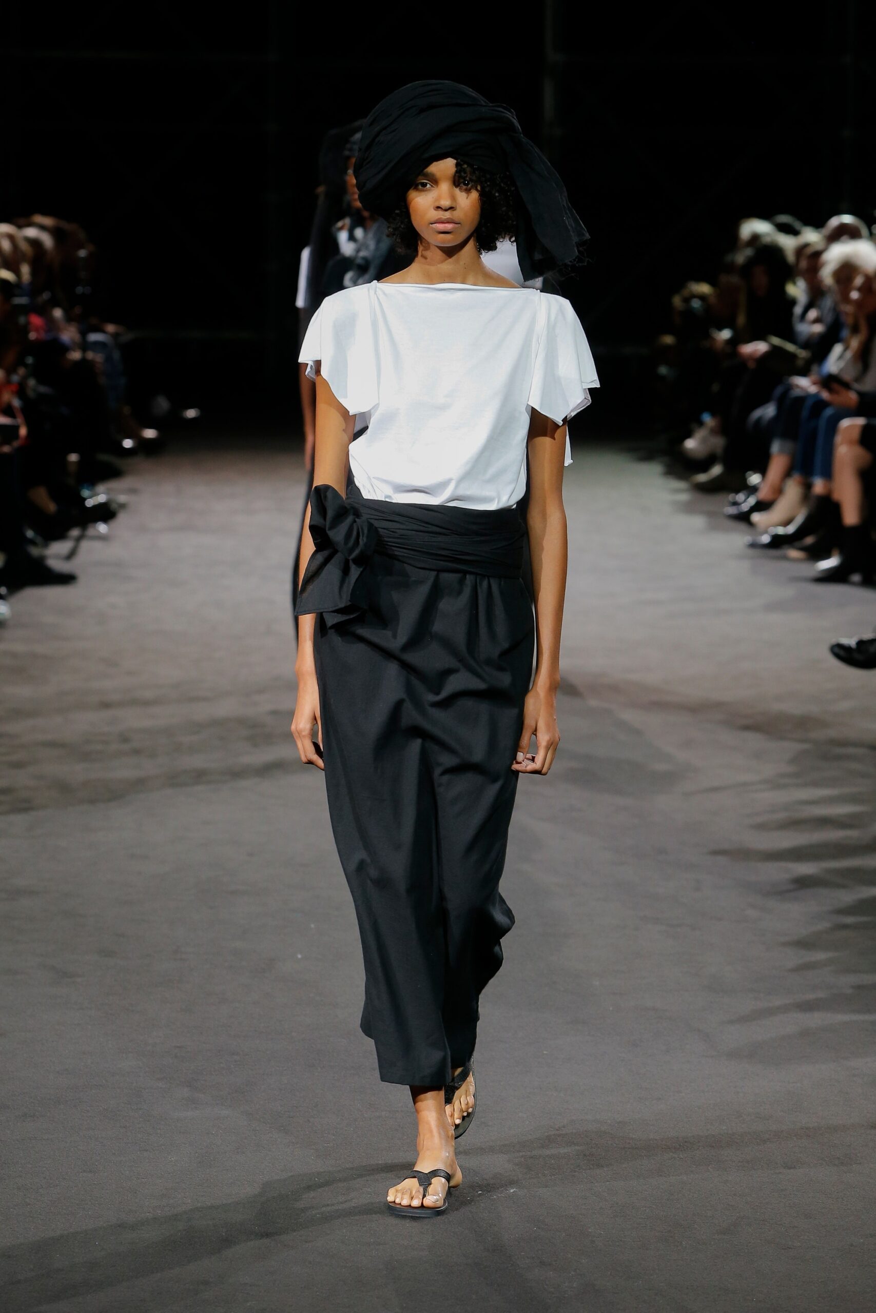 Yohji Yamamoto S/S 19 Look 41