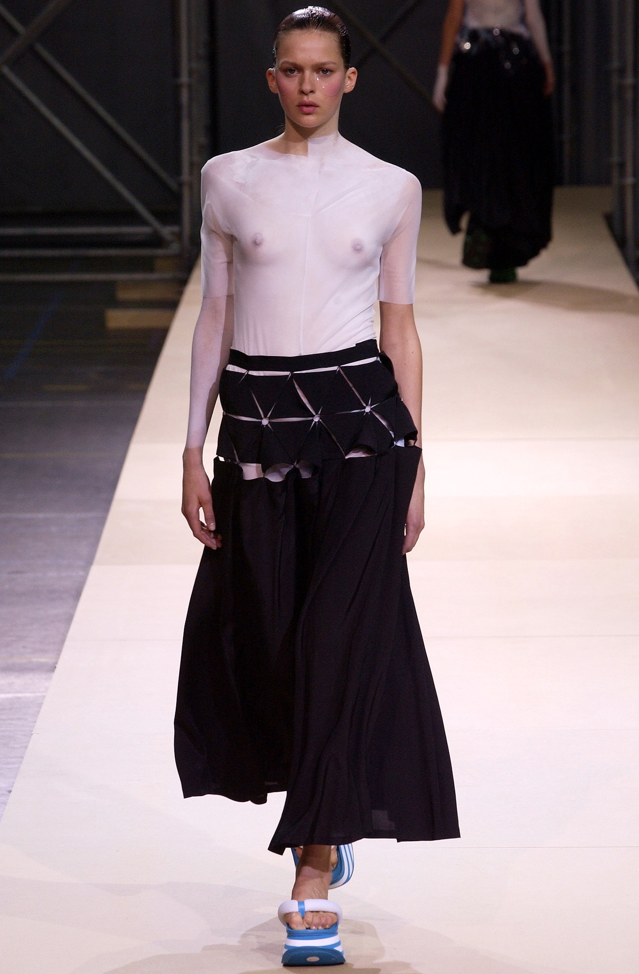 Yohji Yamamoto S/S 04 Look 42