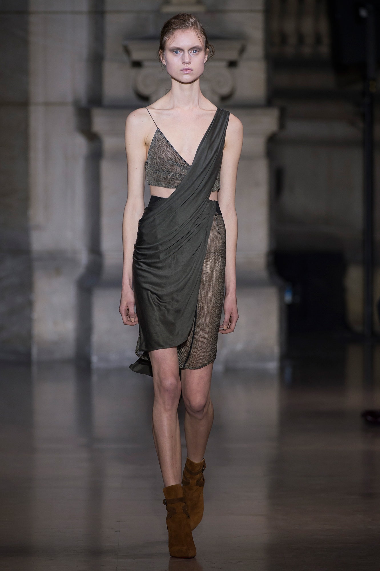 Yiqing Yin Spring 2016 Couture