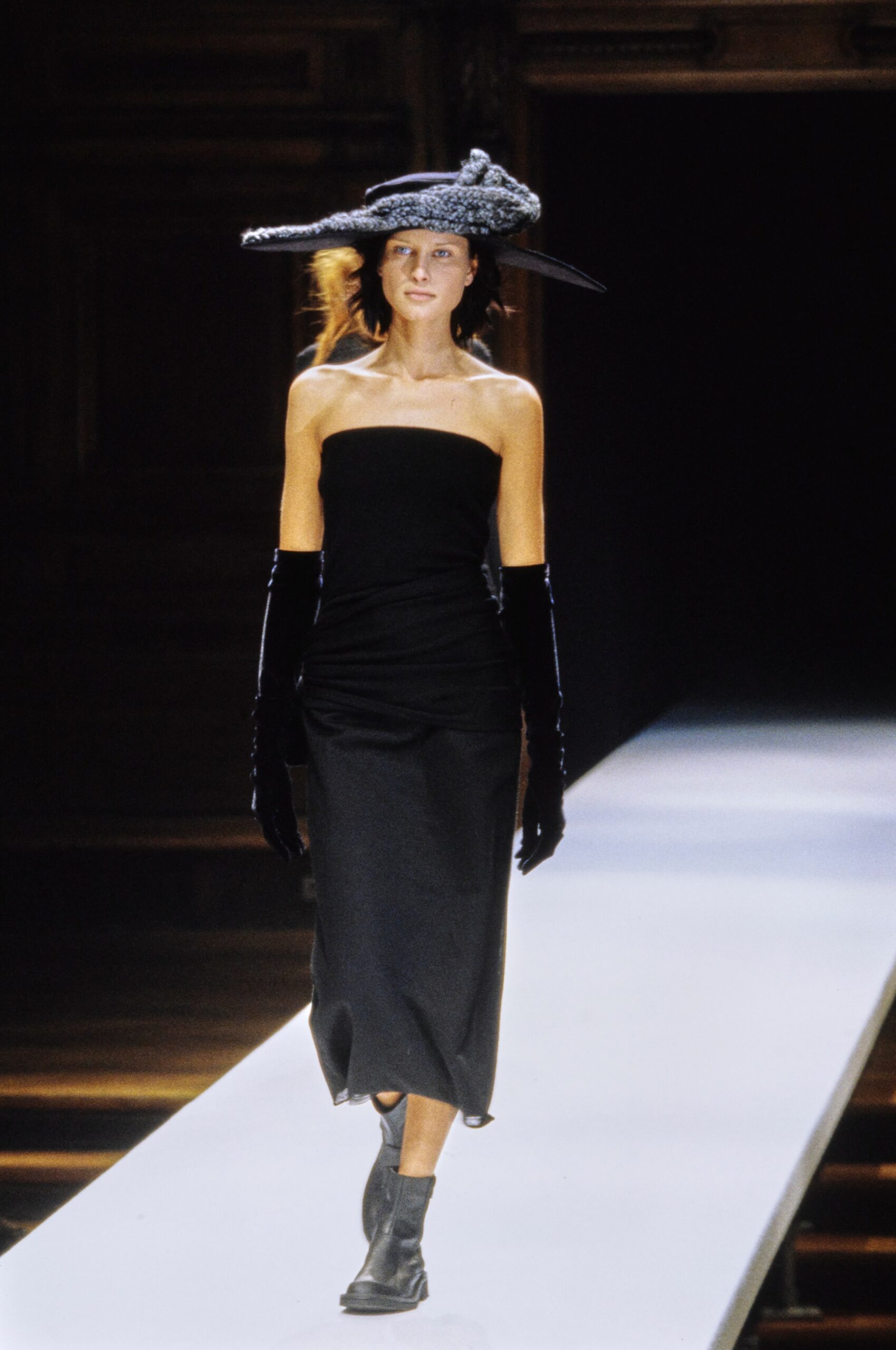 Yohji Yamamoto F/W 98 Look 19