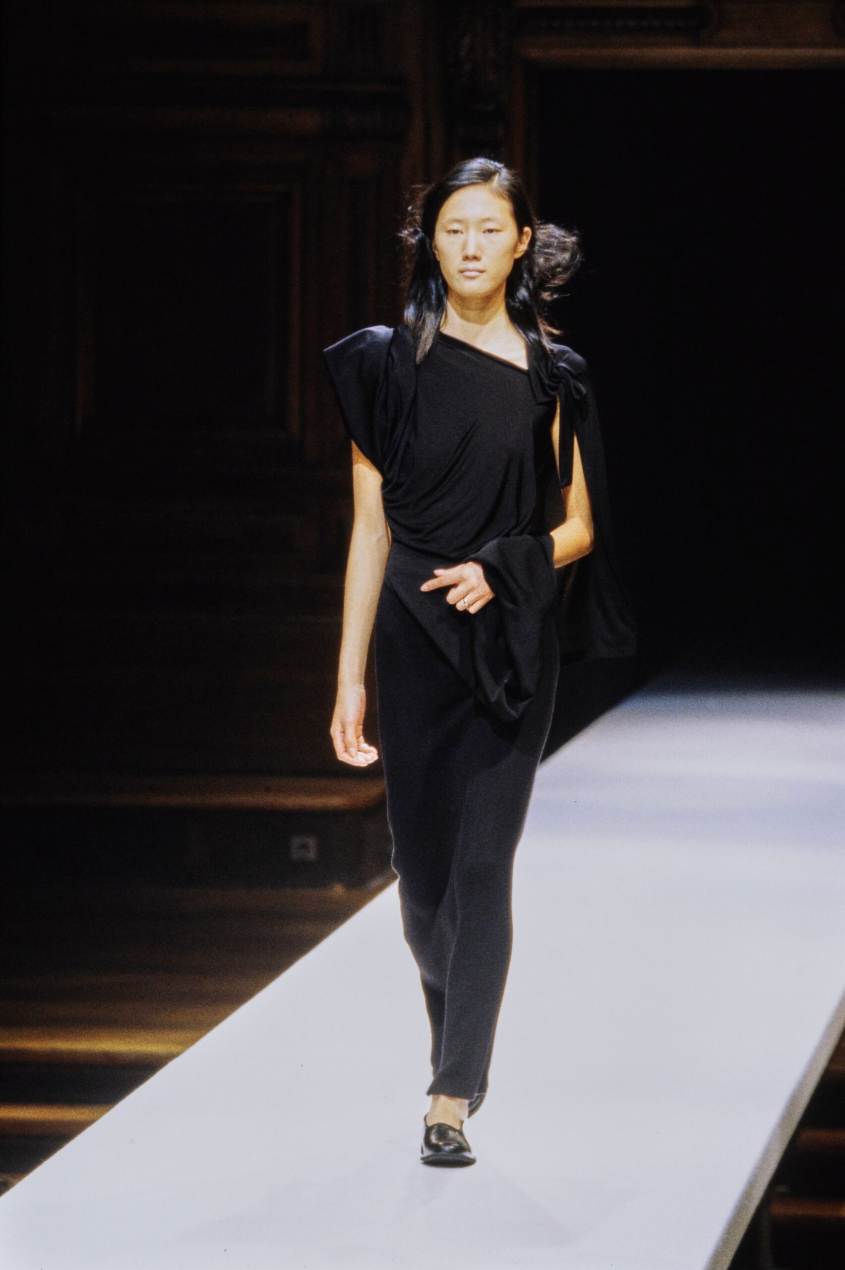 Yohji Yamamoto F/W 98 Look 37