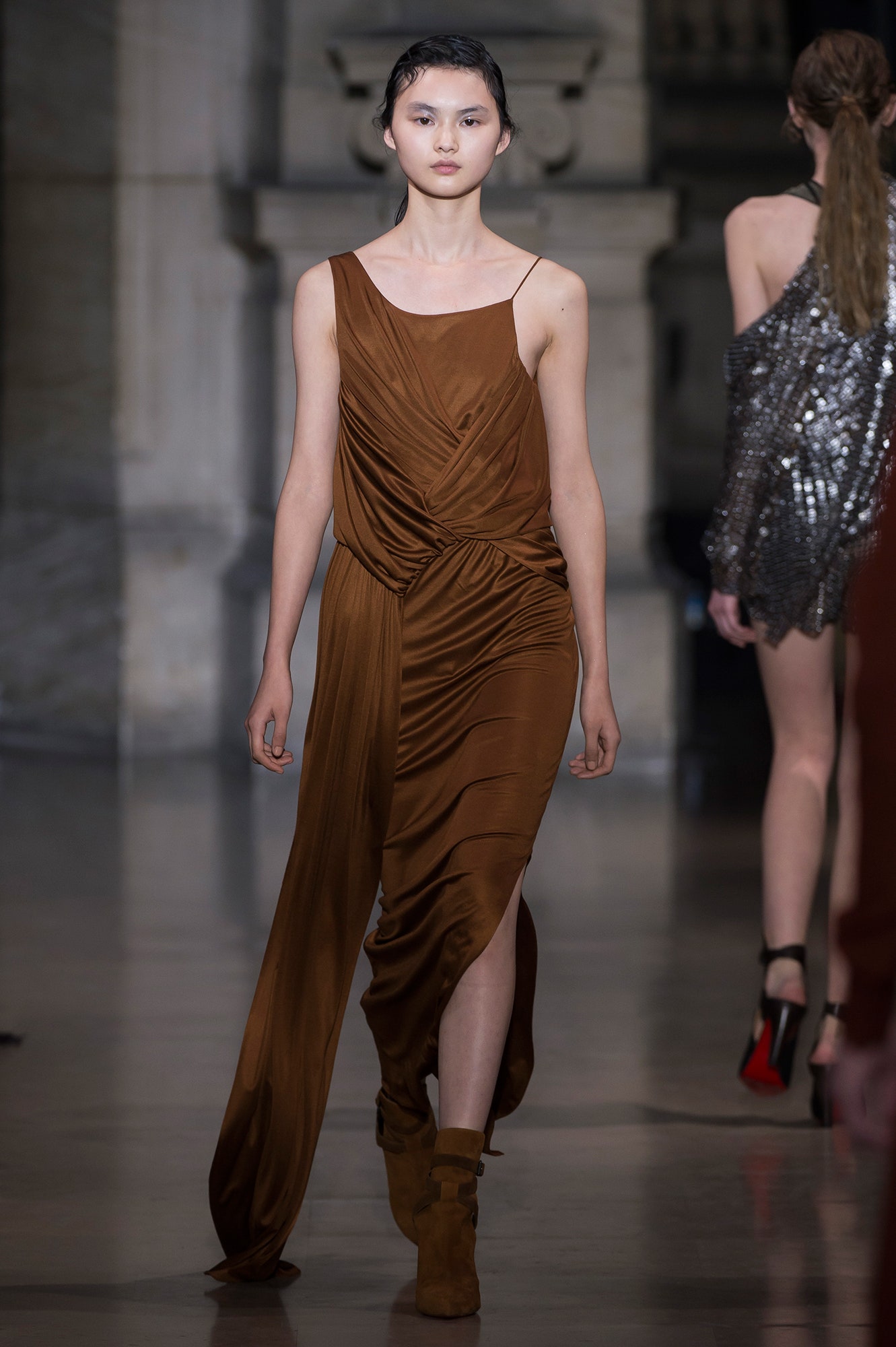 Yiqing Yin S/S 16 Couture Look 7