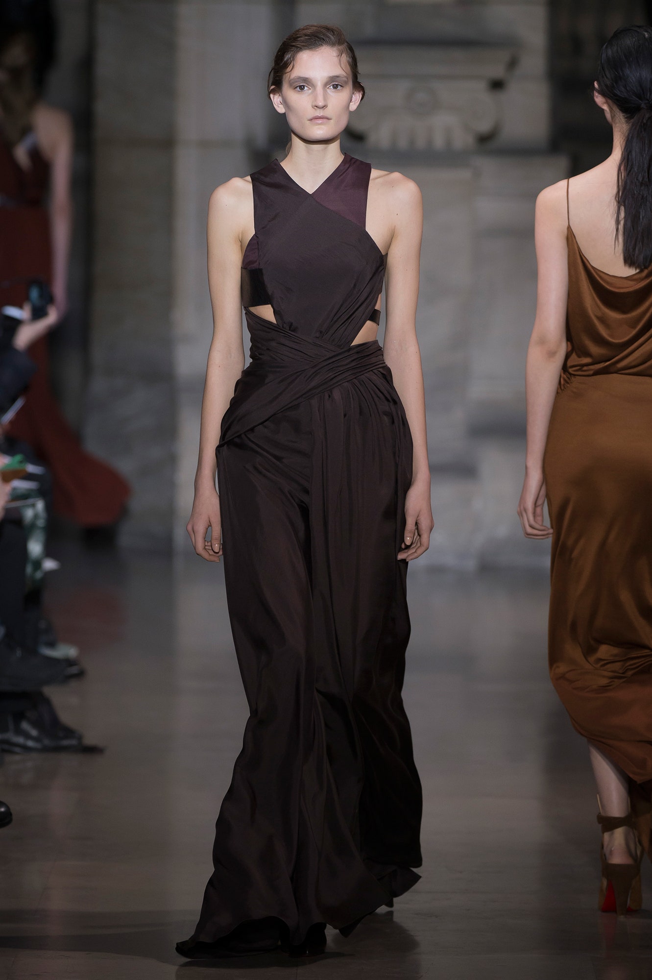 Yiqing Yin S/S 16 Couture Look 8