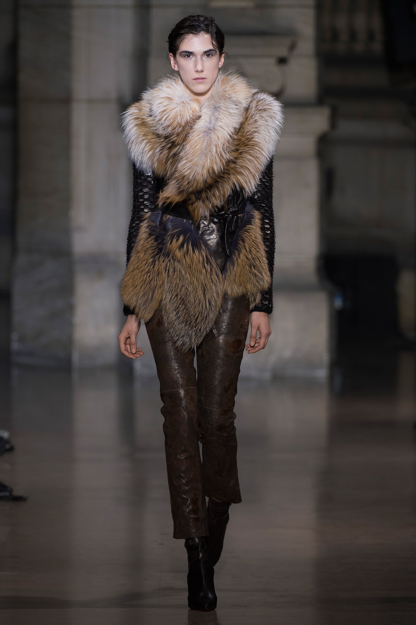 Yiqing Yin S/S 16 Couture Look 10