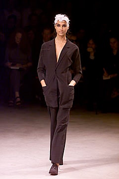 Yohji Yamamoto S/S 00 Look 21