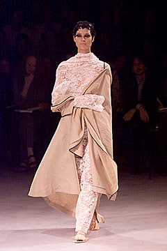 Yohji Yamamoto S/S 00 Look 40