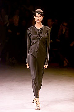 Yohji Yamamoto S/S 00 Look 43