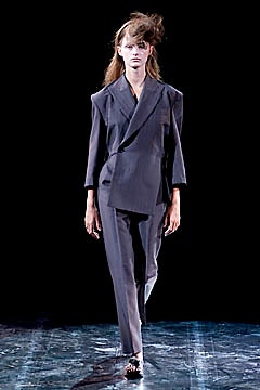 Yohji Yamamoto S/S 01 Look 1