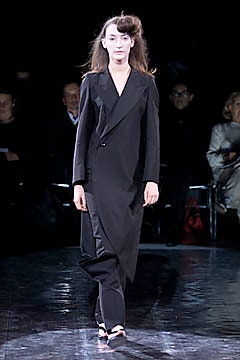 Yohji Yamamoto S/S 01 Look 2