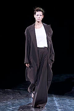 Yohji Yamamoto S/S 01 Look 5