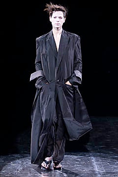 Yohji Yamamoto S/S 01 Look 20