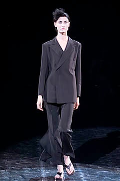 Yohji Yamamoto S/S 01 Look 23
