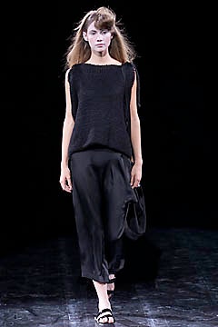 Yohji Yamamoto S/S 01 Look 27