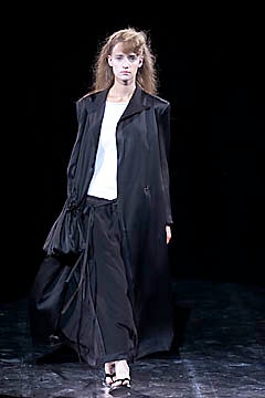 Yohji Yamamoto S/S 01 Look 31