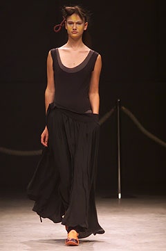Yohji Yamamoto S/S 02 Look 2