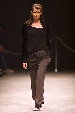 Yohji Yamamoto S/S 02 Look 4