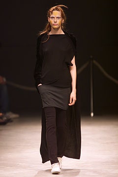 Yohji Yamamoto S/S 02 Look 6