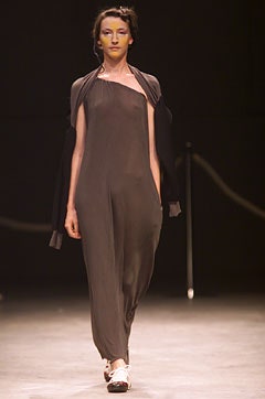 Yohji Yamamoto S/S 02 Look 7