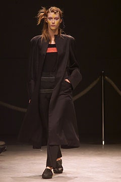 Yohji Yamamoto S/S 02 Look 12