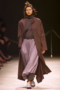 Yohji Yamamoto S/S 02 Look 14