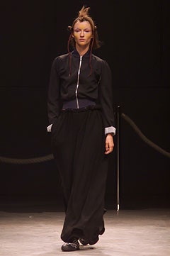 Yohji Yamamoto S/S 02 Look 39