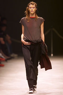 Yohji Yamamoto S/S 02 Look 43