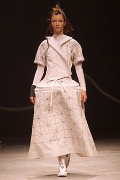 Yohji Yamamoto S/S 02 Look 51