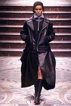 Yohji Yamamoto F/W 02 Look 1