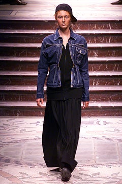 Yohji Yamamoto F/W 02 Look 6