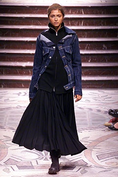 Yohji Yamamoto F/W 02 Look 7