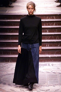 Yohji Yamamoto F/W 02 Look 11