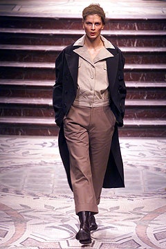 Yohji Yamamoto F/W 02 Look 13